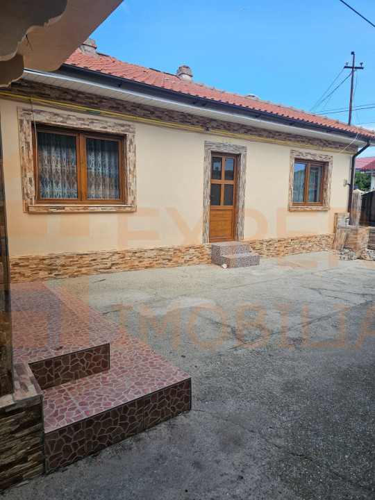 Casa de vanzare - zona Bratianu 