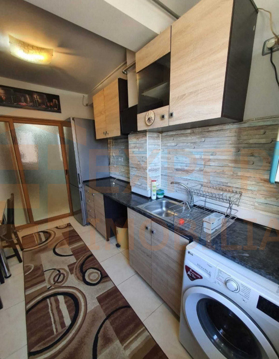 Apartament de inchiriat - zona Primo 