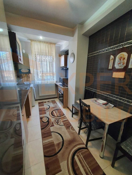 Apartament de inchiriat - zona Primo 