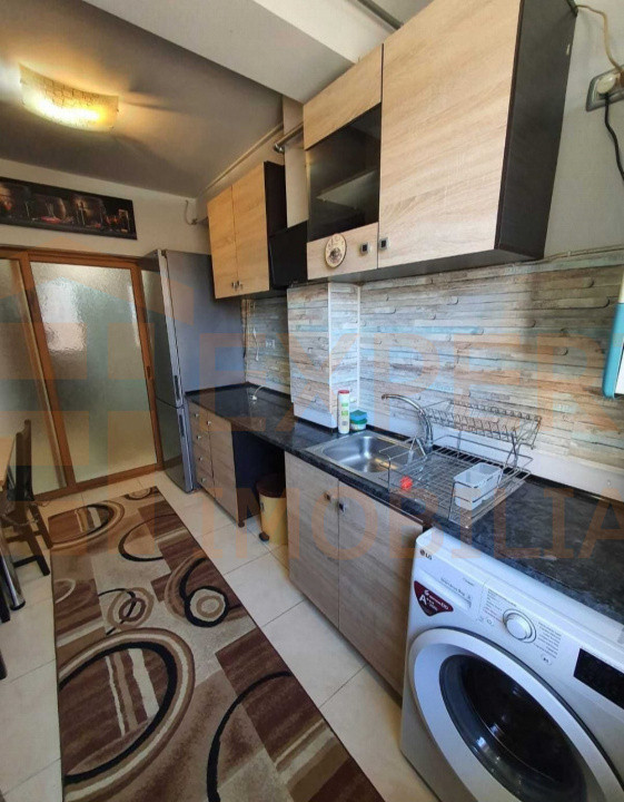 Apartament de inchiriat - zona Primo 