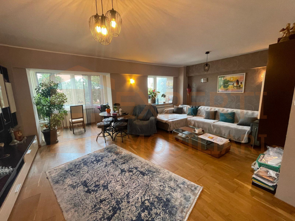 Apartament cu vedere frontala catre mare - zona Faleza Nord