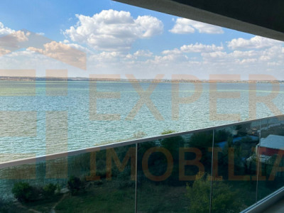 Apartament 3 camere, vedere frontală către lac, zona Mamaia - Rex