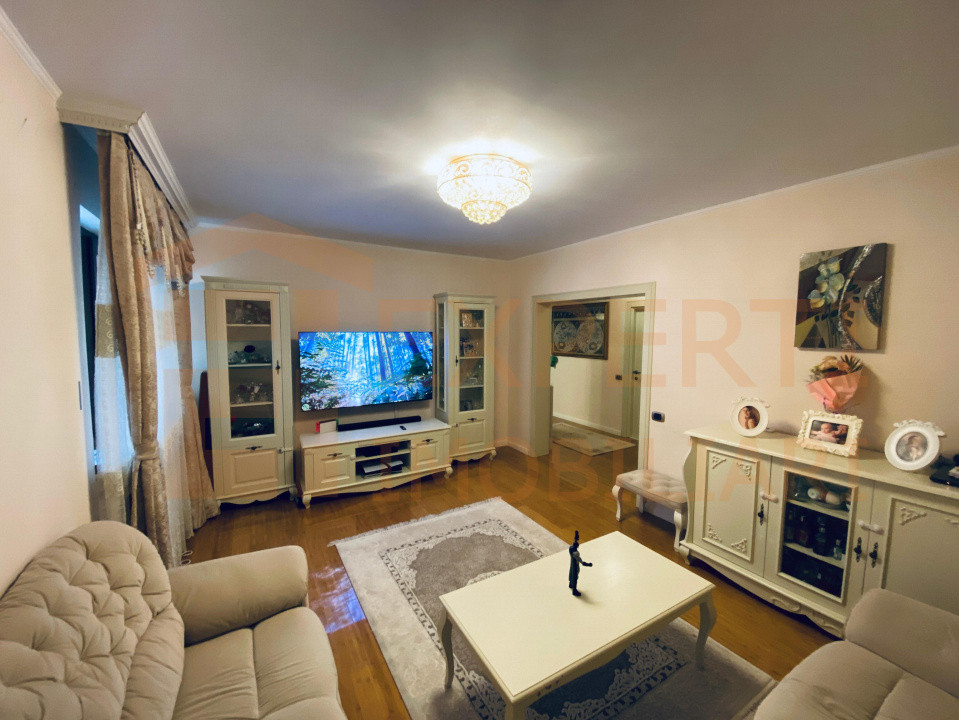 Apartament 3 camere decomandat zona Faleza Nord - Universitate