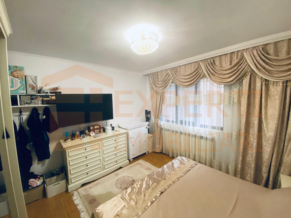 Apartament 3 camere decomandat zona Faleza Nord - Universitate