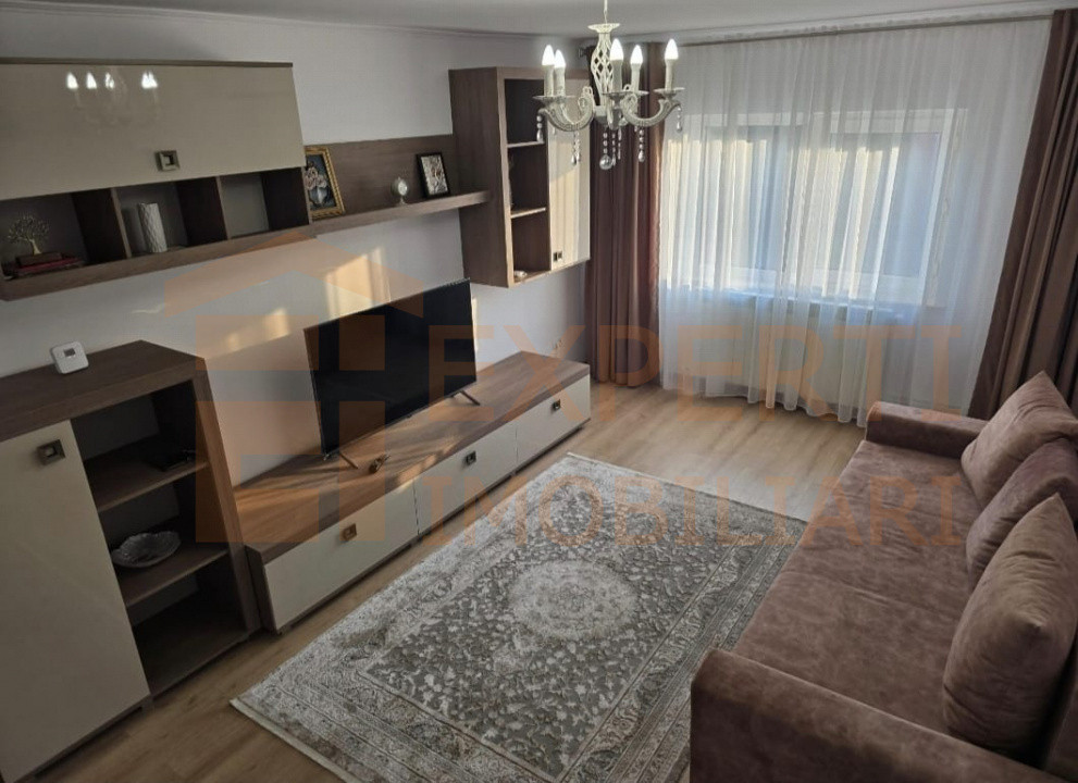 Apartament de inchiriat - zona Dacia 