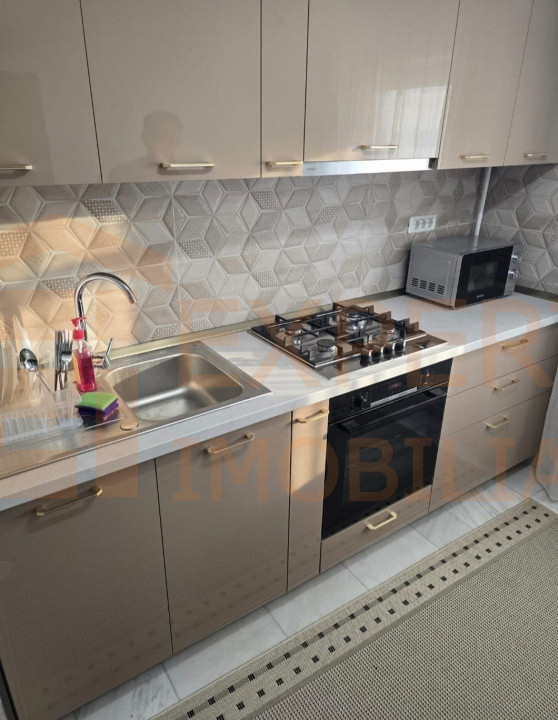 Apartament de inchiriat - zona Dacia 