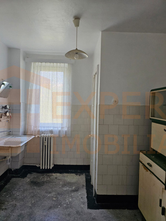 Apartament 2 camere de vanzare - zona Abator 