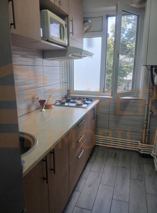 Apartament 3 camere - zona Groapa /Salvare 
