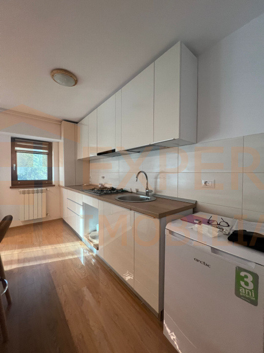 Apartament 2 camere zona Dacia - Biserica Alba