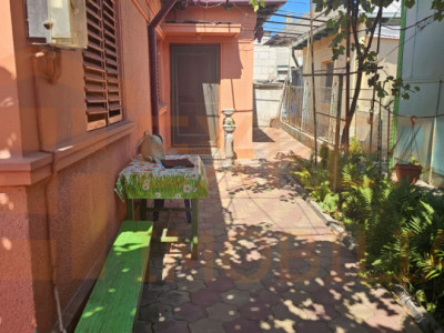 Casa de vanzare - zona Coiciu 