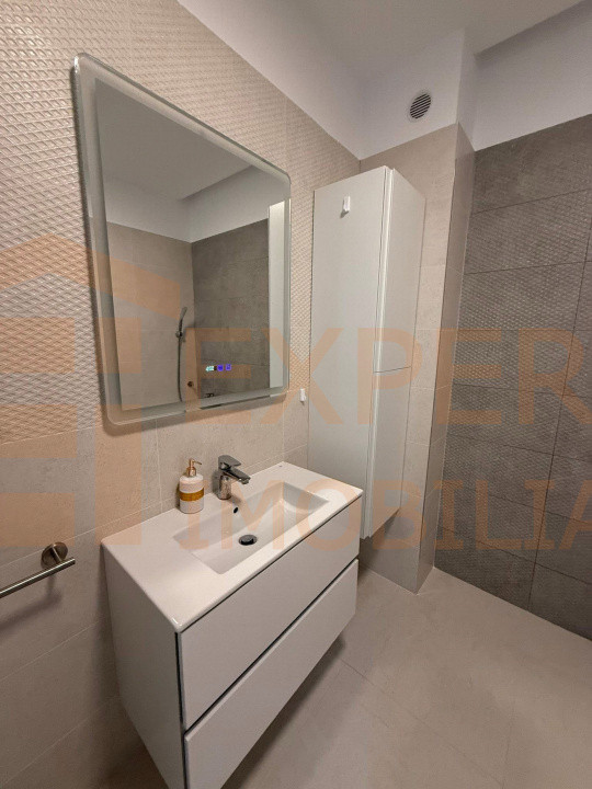 Apartament 2 camere, mobilat LUX, zona Mamaia 