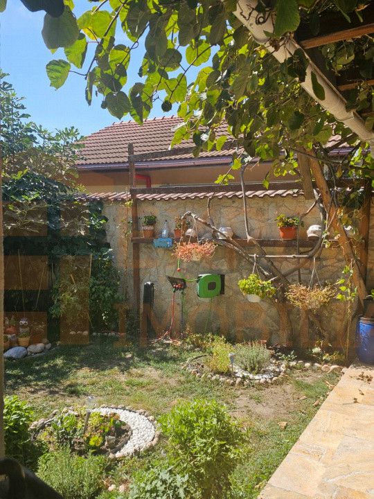 Casa de vanzare - zona Trocadero 