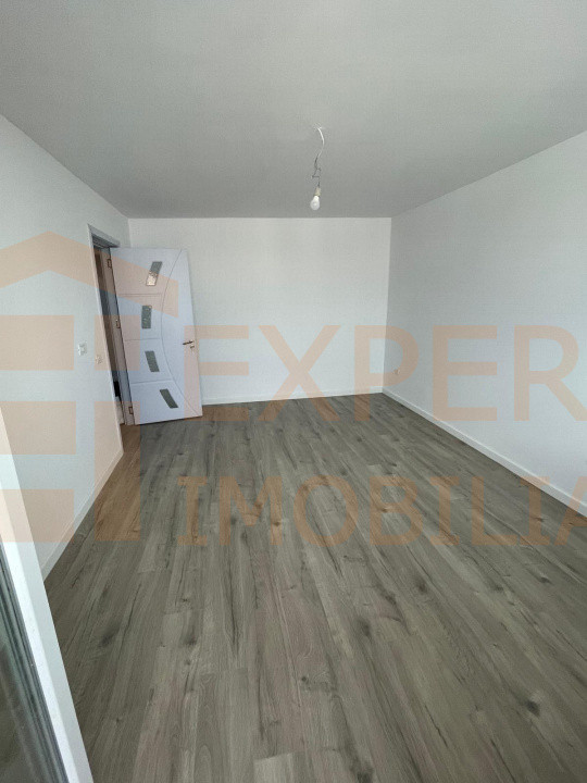 Apartament de vanzare 3 camere - Constanta Centru 