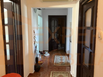 Apartament de vanzare - zona Tomis 3