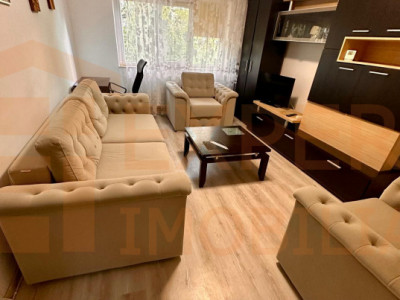 Apartament 2 camere de vanzare - zona Dacia Constanta 