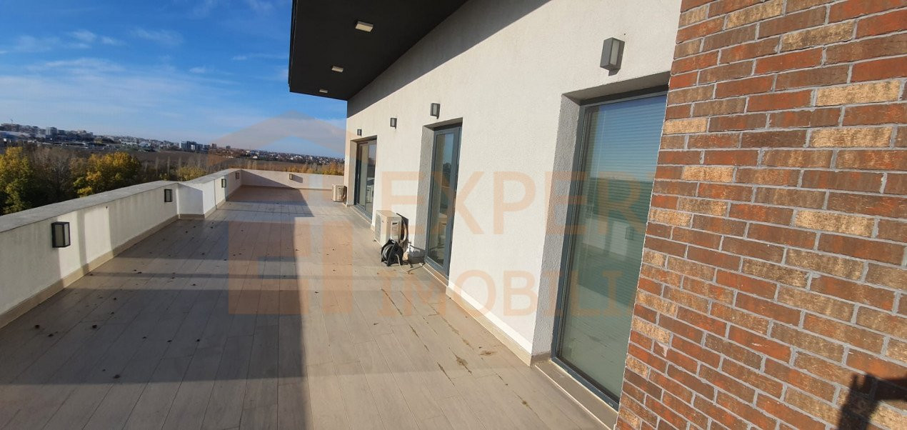Penthouse, 3 camere decomandat de inchiriat - zona TOMIS NORD Constanta