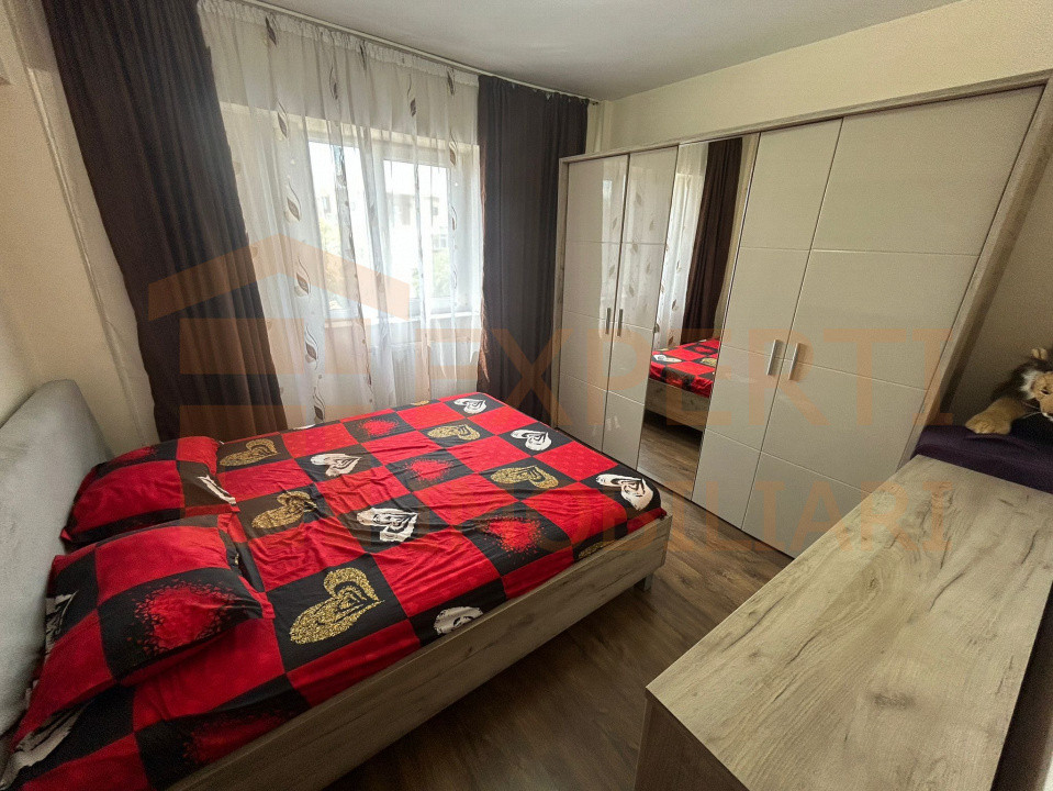 Apartament 3 camere de vanzare - zona Tomis II -Emag Constanta 