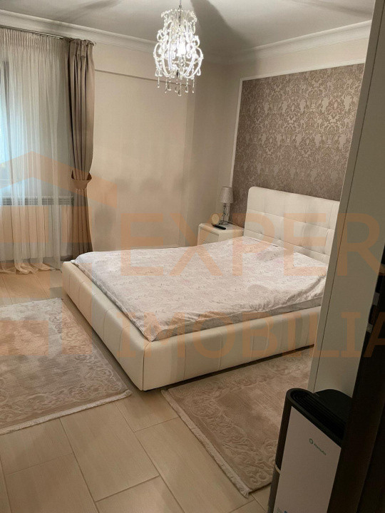 Apartament 3 camere de inchiriat - zona Capitol Constanta 