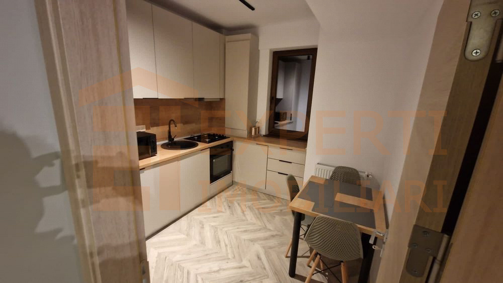 Apartament 2 camere  de inchiriat - zona Tomis Nord Constanta