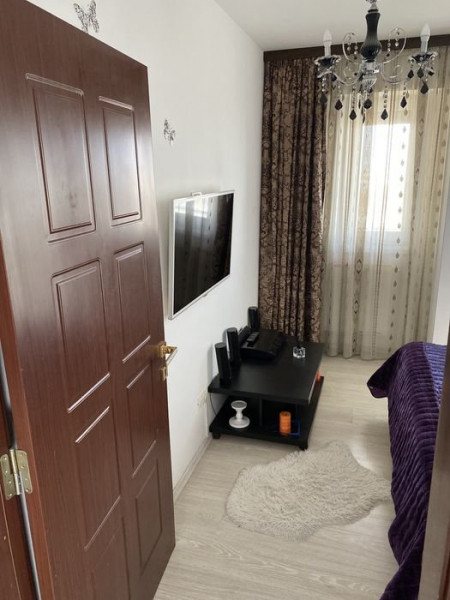  Apartament situat in zona TOMIS NORD - VIVO, compus din 3 camere