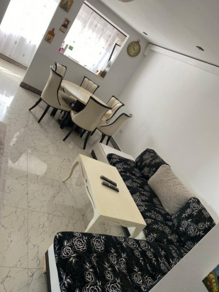 Apartament situat in zona TOMIS NORD - VIVO, compus din 3 camere