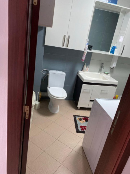  Apartament situat in zona TOMIS NORD - VIVO, compus din 3 camere