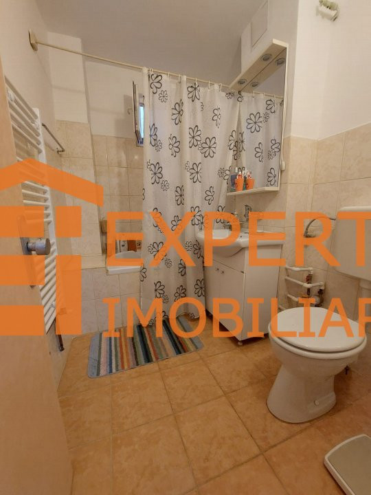  apartament 4 camere in Constanta, zona Faleza Nord