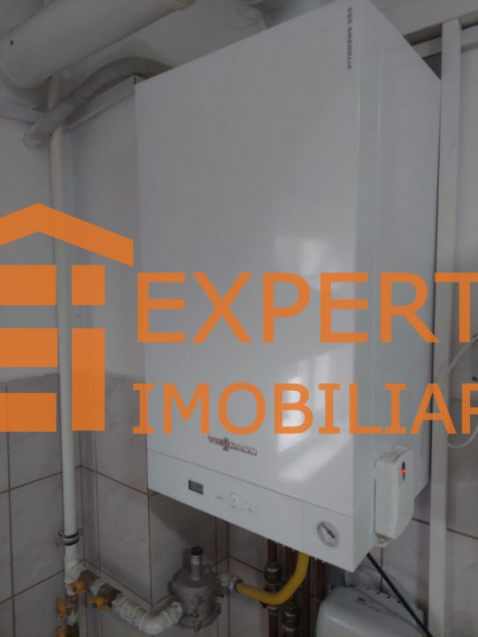  apartament 4 camere in Constanta, zona Faleza Nord