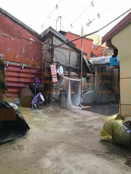  casa situata in zona TOMIS II