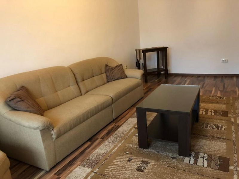 apartament situat in zona STADION