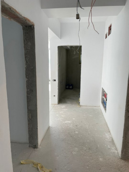  apartament situat in MAMAIA, pe malul lacului Siutghiol 